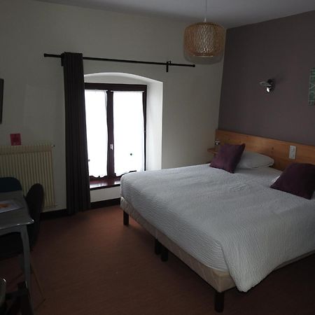 Le Barriol Hotell Saint-Julien-Chapteuil Eksteriør bilde