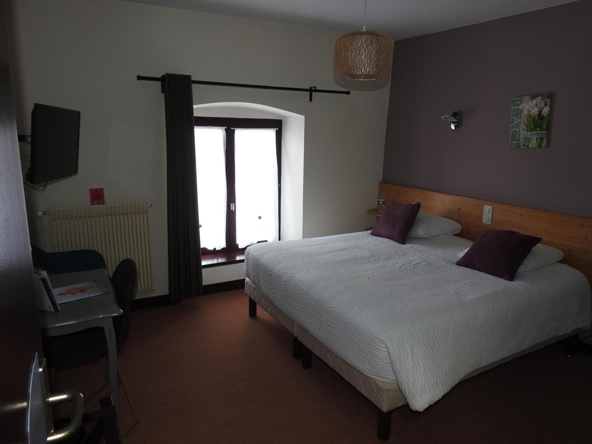 Le Barriol Hotell Saint-Julien-Chapteuil Eksteriør bilde