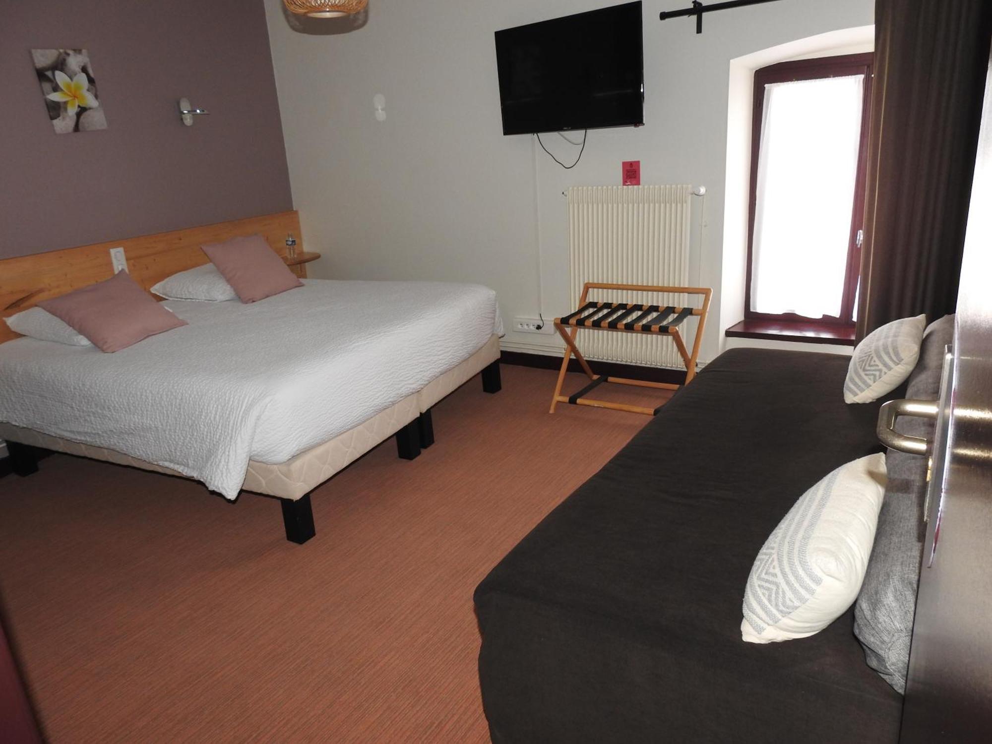 Le Barriol Hotell Saint-Julien-Chapteuil Eksteriør bilde