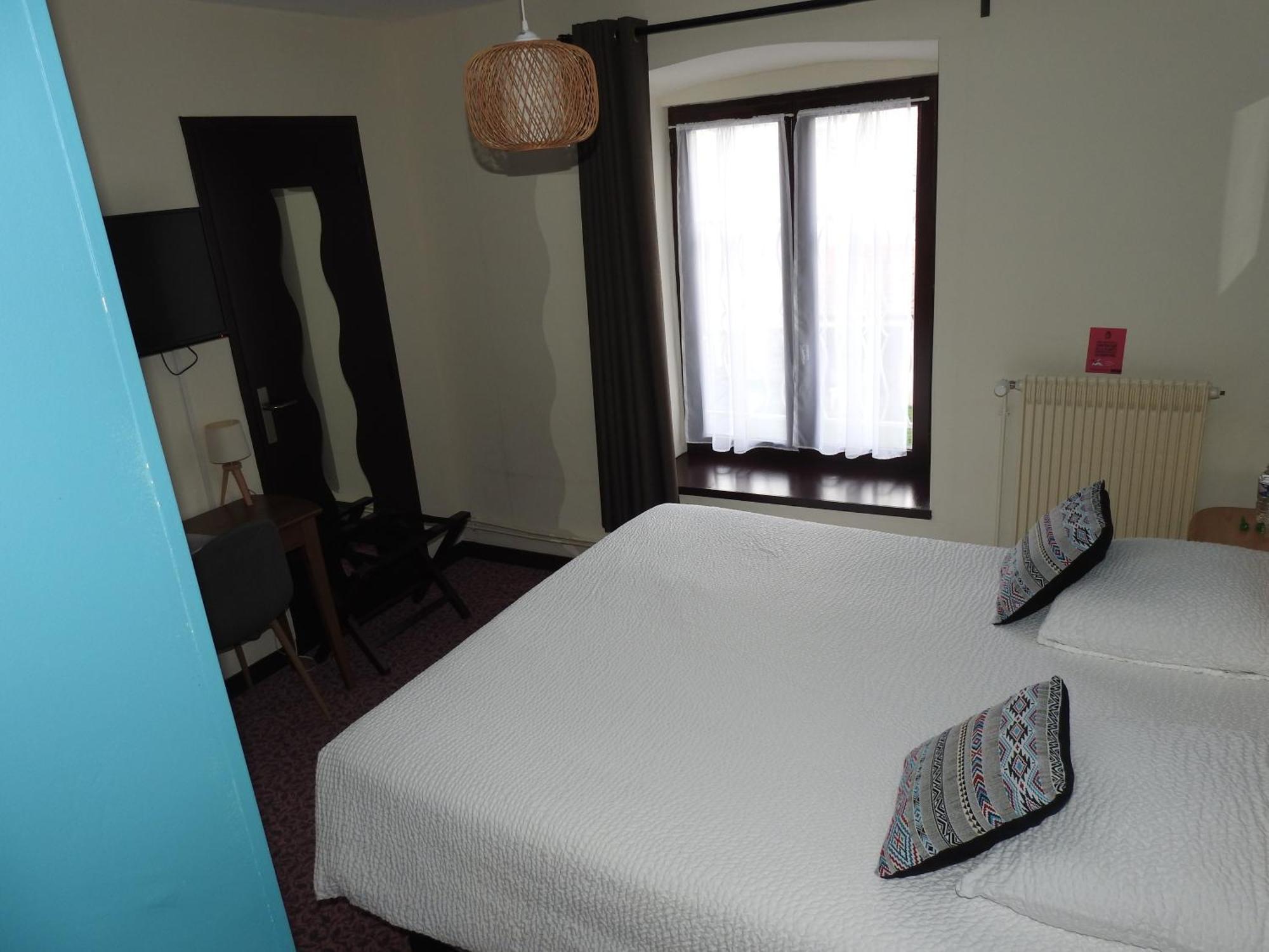 Le Barriol Hotell Saint-Julien-Chapteuil Eksteriør bilde