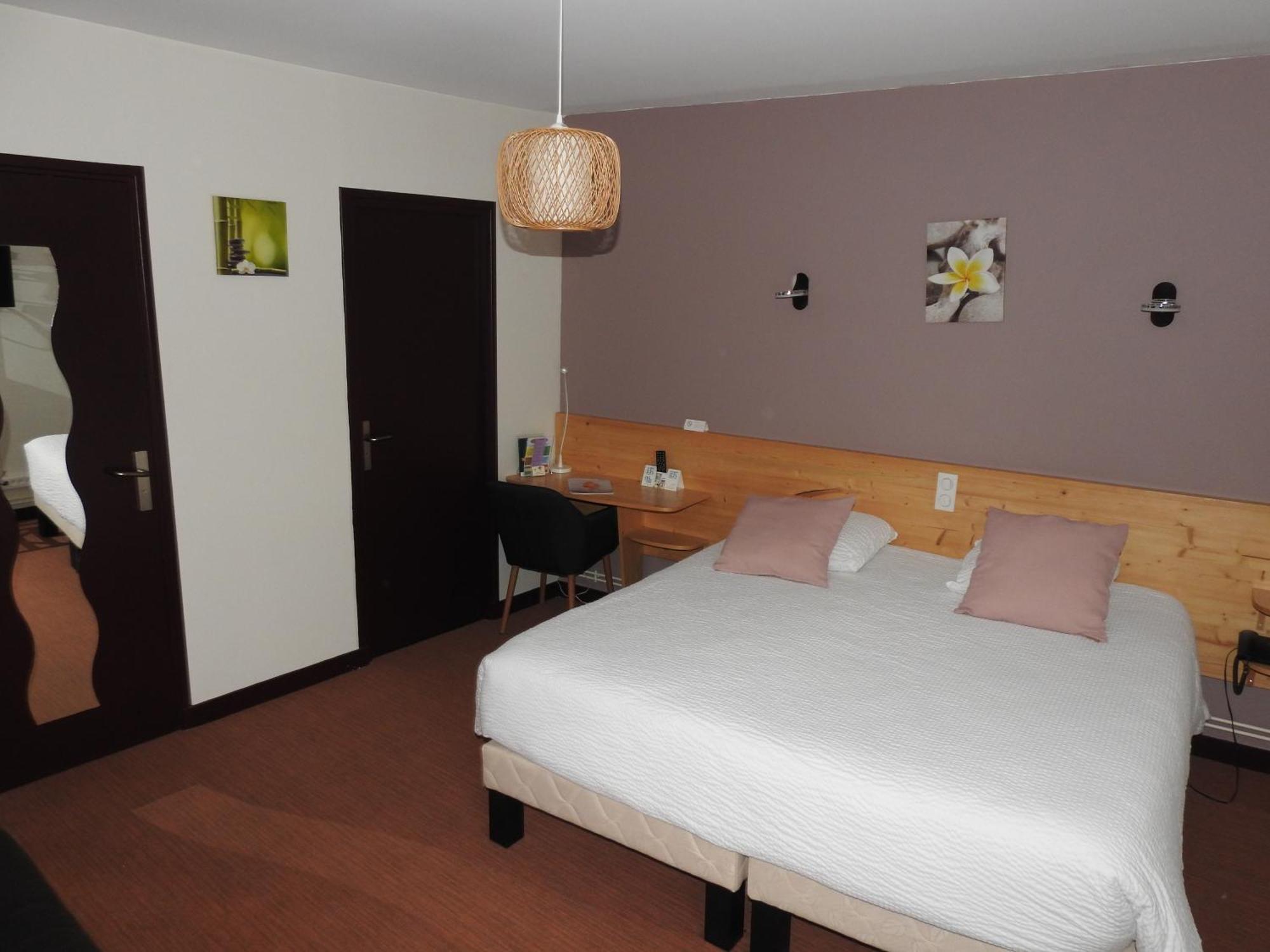 Le Barriol Hotell Saint-Julien-Chapteuil Eksteriør bilde
