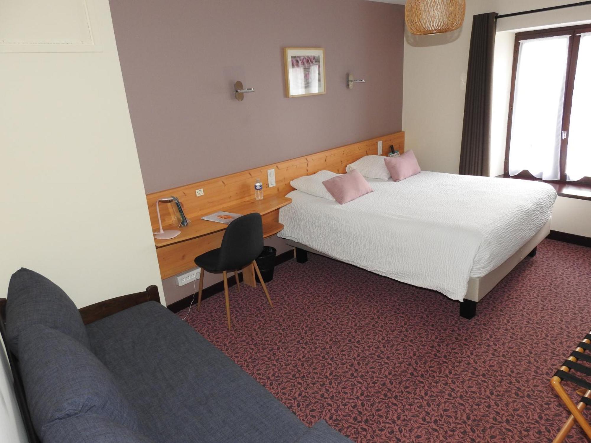 Le Barriol Hotell Saint-Julien-Chapteuil Eksteriør bilde