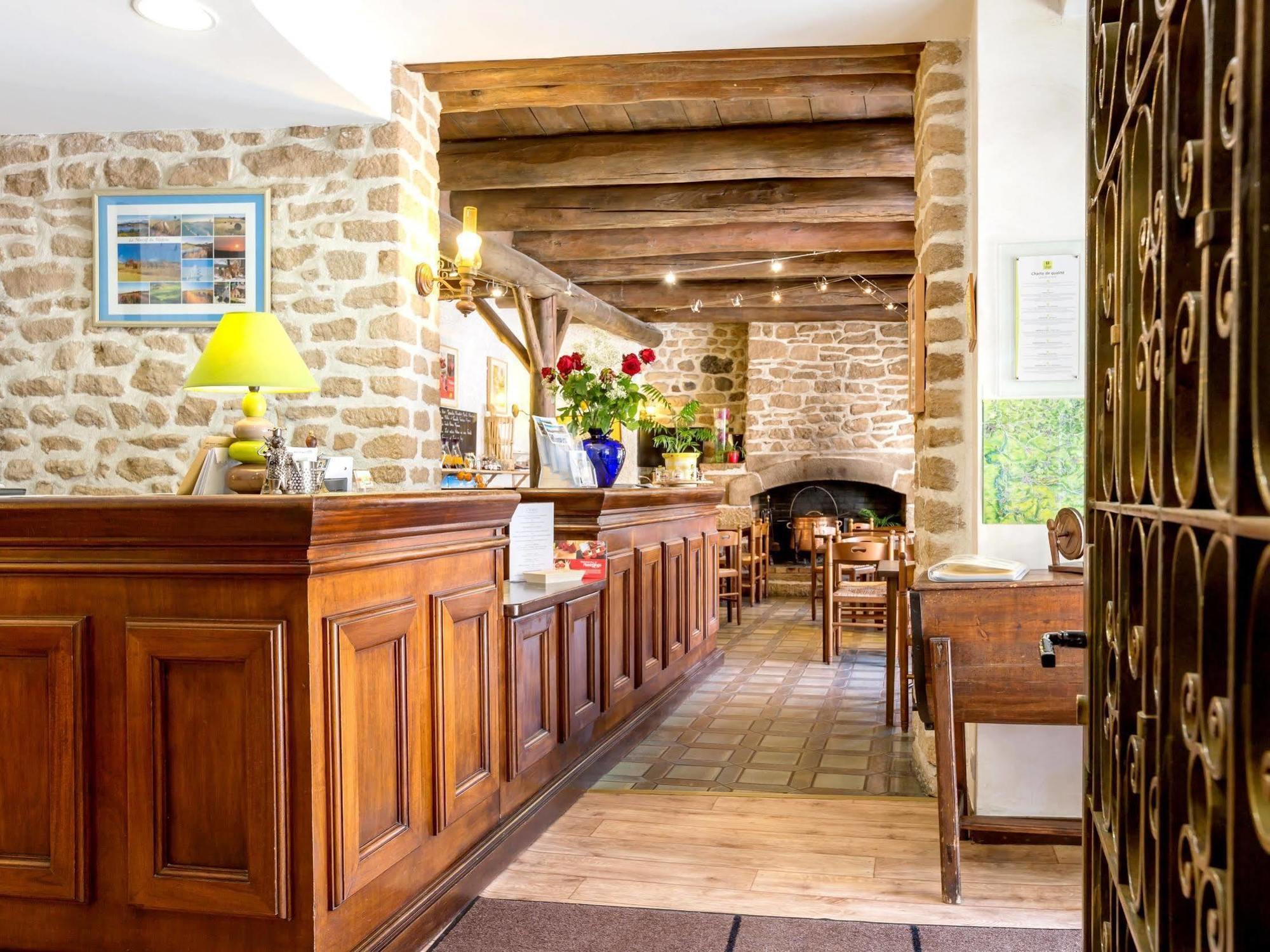 Le Barriol Hotell Saint-Julien-Chapteuil Eksteriør bilde