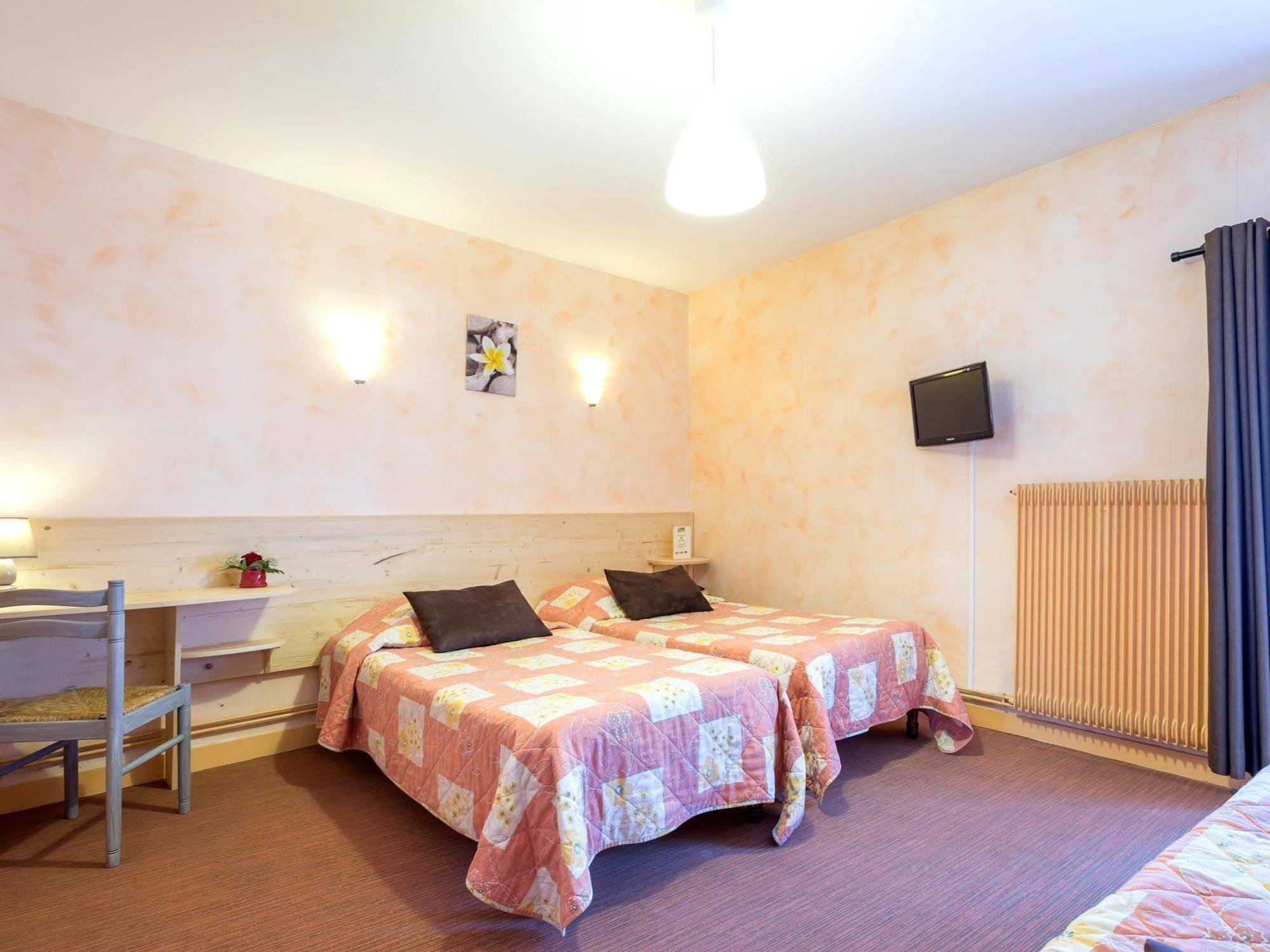 Le Barriol Hotell Saint-Julien-Chapteuil Eksteriør bilde